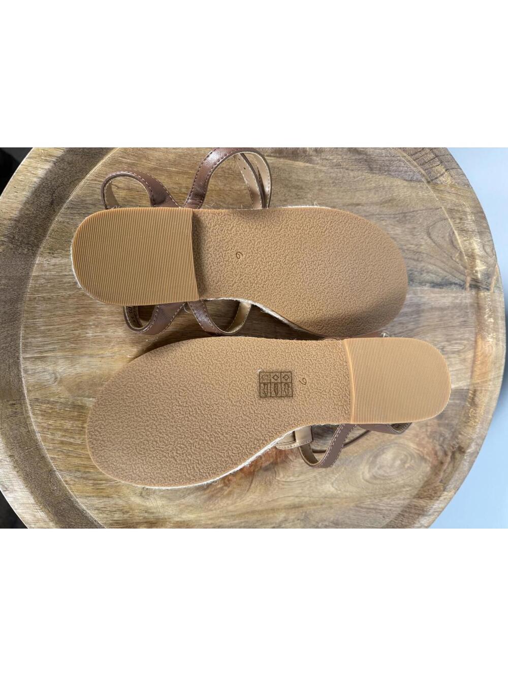 NWB Jack Rogers Evie Cognac Leather T-Strap Flat Sandals Women's Size 6 - Picture 3 of 7